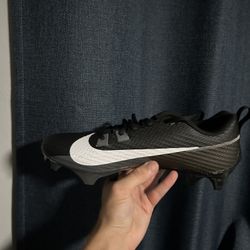 Nike Football Cleat Size 9.5 Or Trades