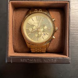 Authentic MICHAEL KORS 44mm GOLD WATCH COMES W/ Extra LINKS!