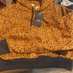 levi’s cheetah print cropped hoodie 