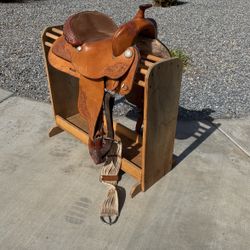 Leather Hereford Brand Tex Tab of Yoakum Saddle 