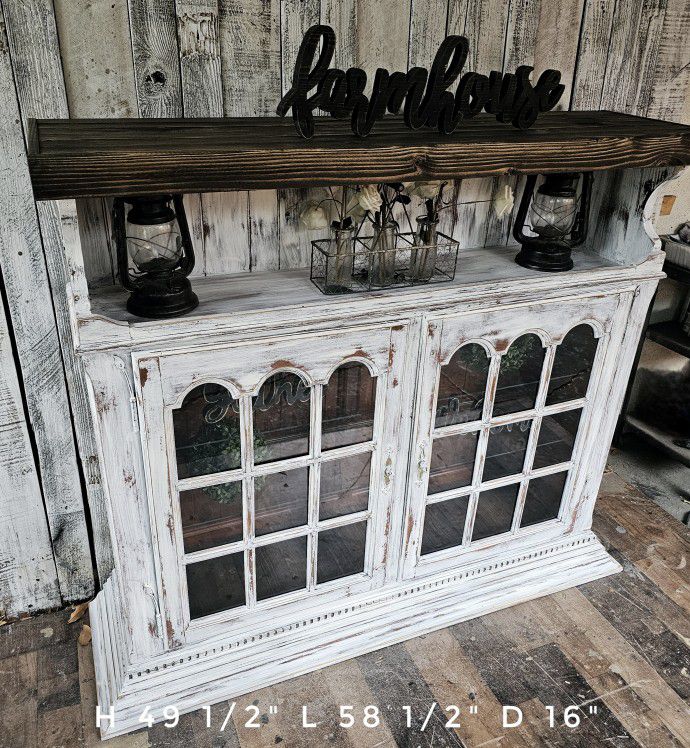 Beautiful Rustic White Farmhouse Cabinet/hutch/tv Stand 