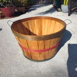 18 Inch Round Fruit Barrel 