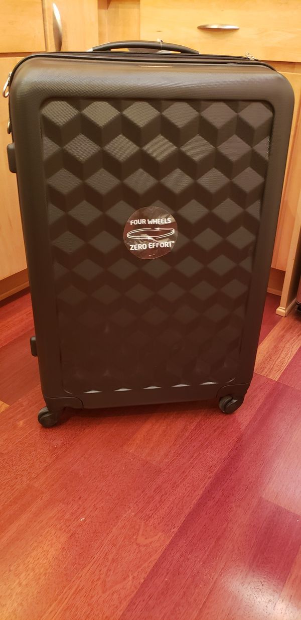 SAMSONITE Farnham luggage NEW WITH TAGS!!! for Sale in Skokie, IL OfferUp