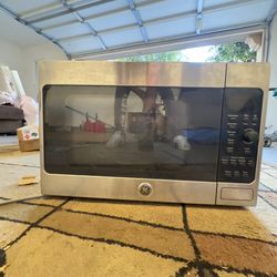 Convectional microwave