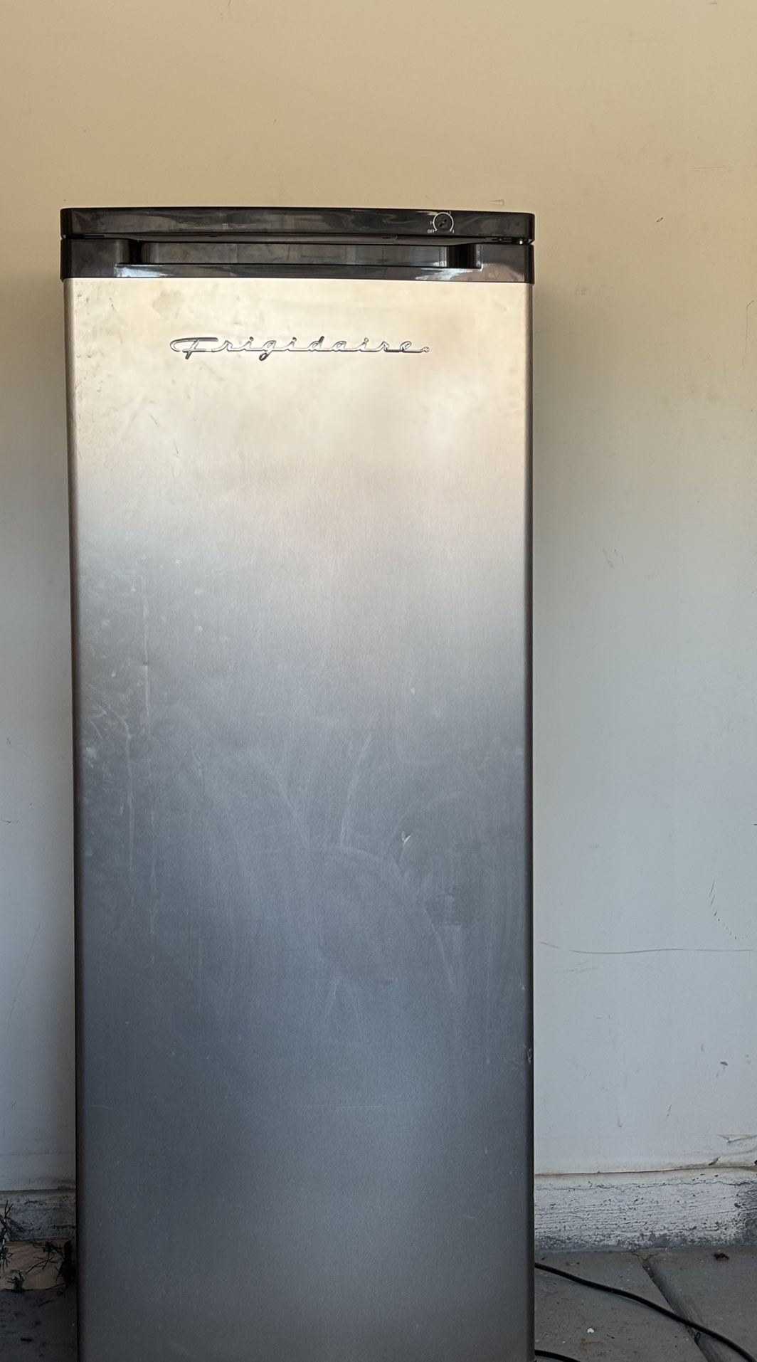 frigidaire standing freezer