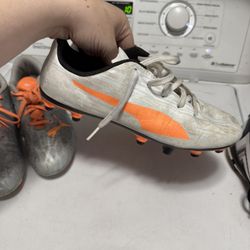 boys cleats size 5.5