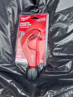 MILWAUKEE 1-1/2" CONSTANT SWING COPPER TUBING CUTTER