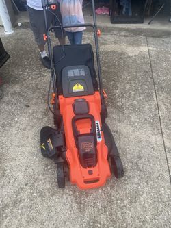 ELECTRIC MOWER WITH CHARGER  AND 2 BATEERIES