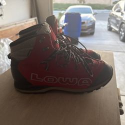 Lowa Triplet Gtx Size 11 Boots