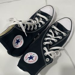 Converse All Star Men’s 7 Women’s 9
