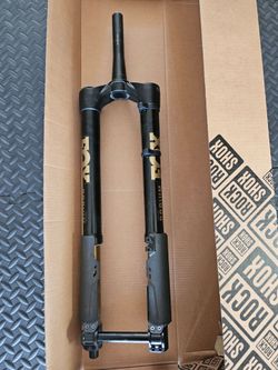 FOX PODIUM FORK W/ SANTA CRUZ RESERVE CARBON WHEEL