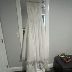 Venus wedding dress