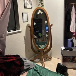Free Mirror