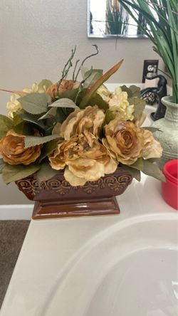 Flower arrangement