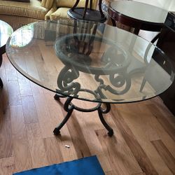Center Peice Round Table 