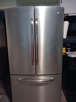GE Refrigerator