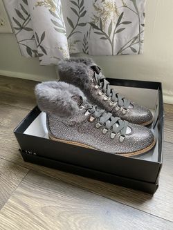 Women’s Rhinestone Booties Shoes With Fur Size 9