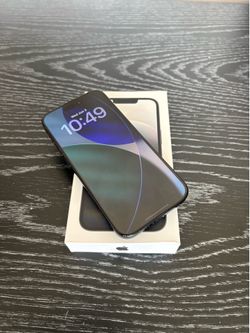 iPhone 15 pro unlocked