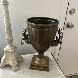 Antique urn French Style Lamp Two End Nightstands