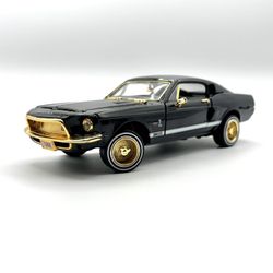 1968 Shelby Mustang GT500KR, 1:24 Diecast Model Car from Sunnyside