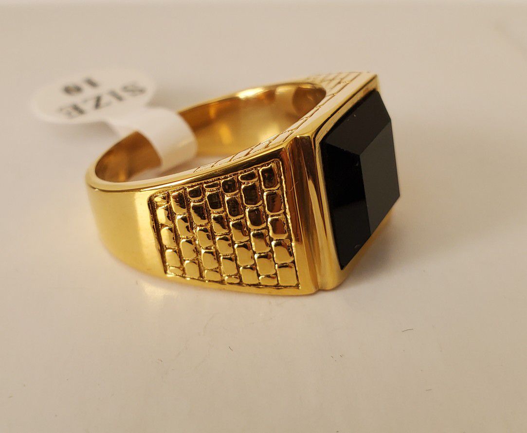 Louis Vuitton Nanogram Ring for Sale in Cleveland, OH - OfferUp