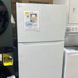 Refrigerator White 30” In New Open Box And 1 Year Warranty 