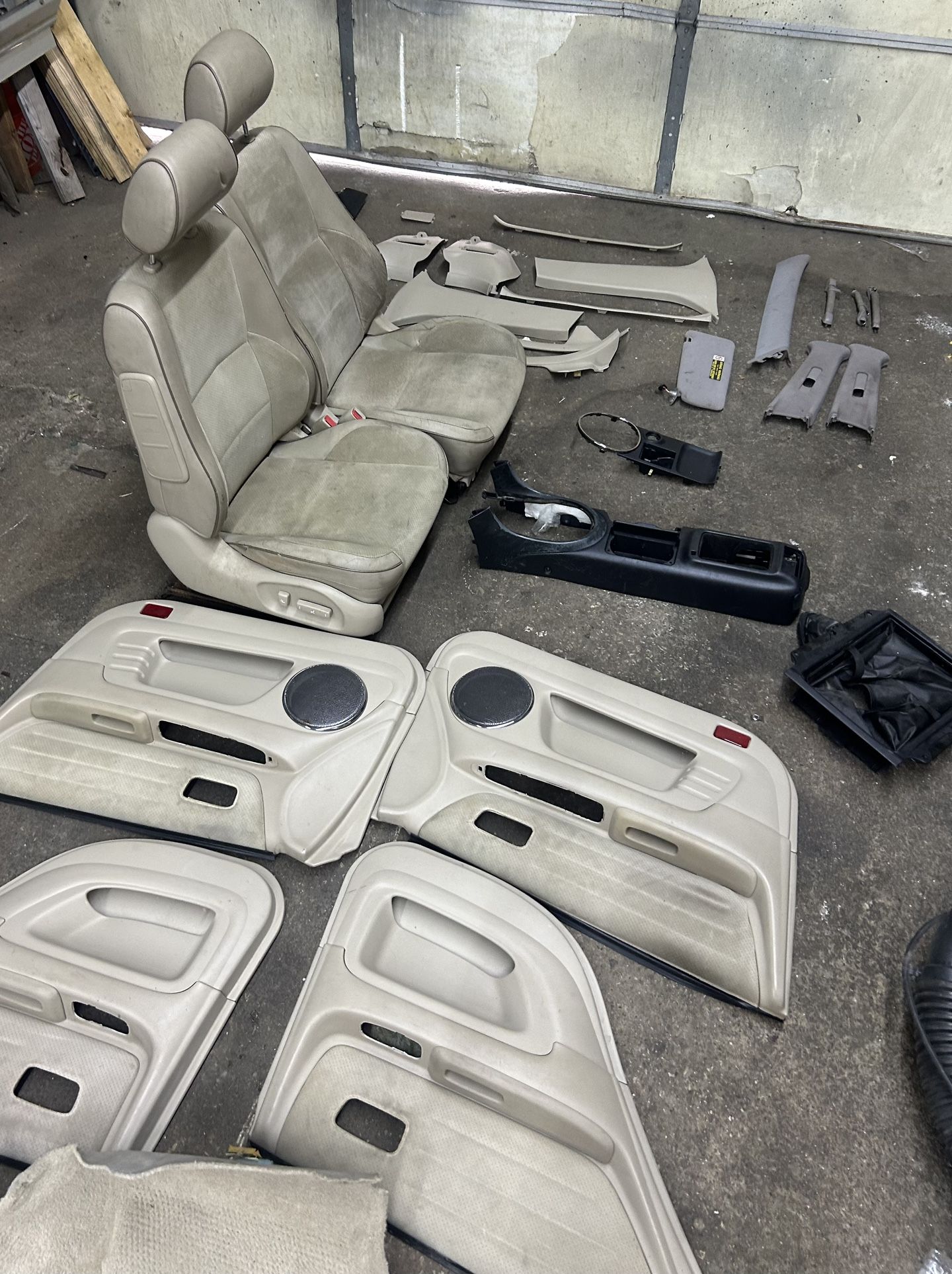 2001-2005 Lexus is300 Tan Interior Set/For Parts