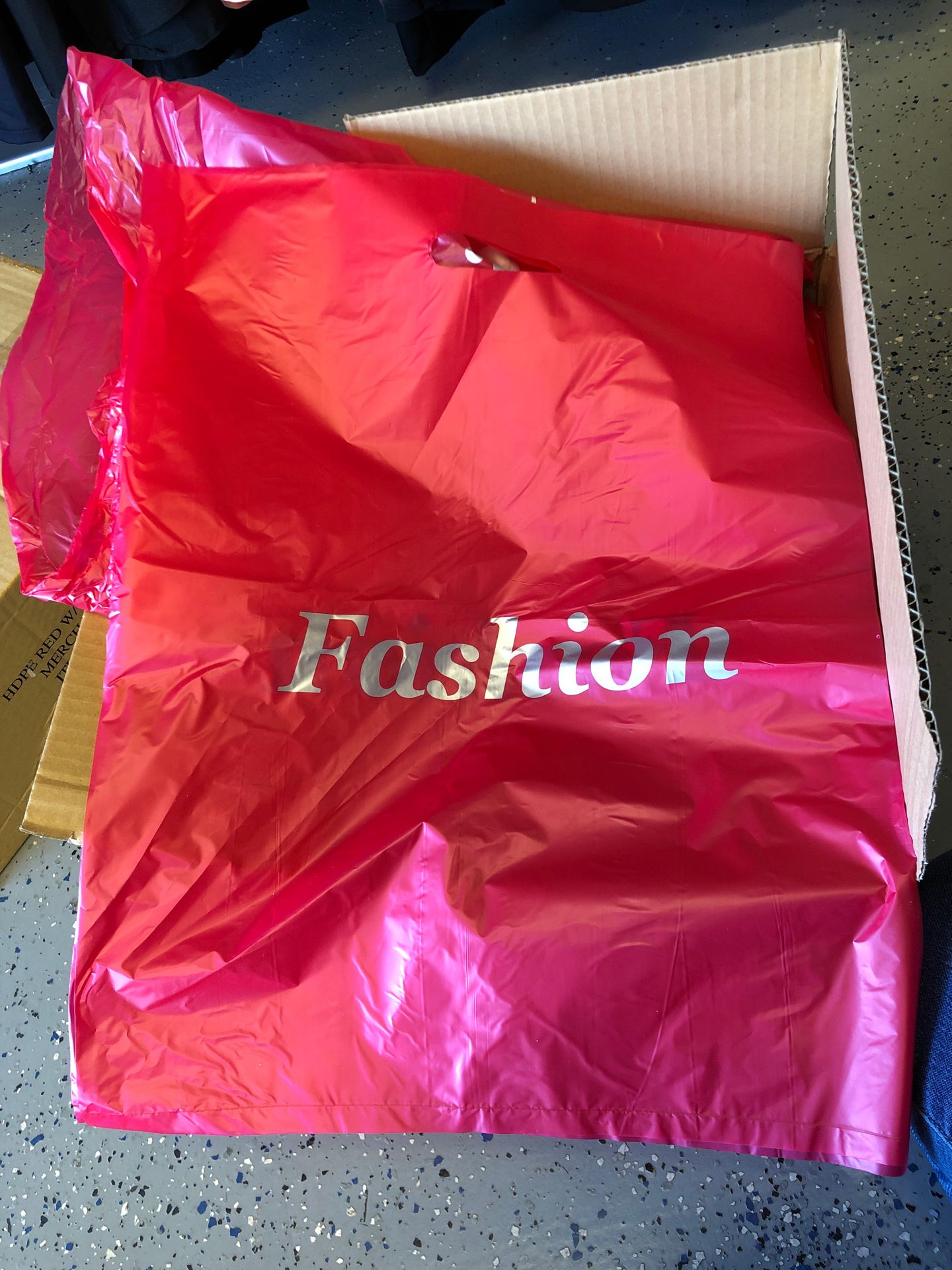 Box of 1000 plastic shopping retail bags