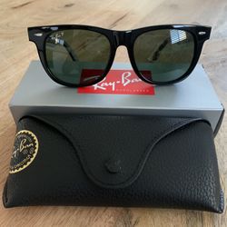 NEW Ray-Ban Original Wayfarer RB2140 Classic Sunglasses - Black Frame Green Lenses