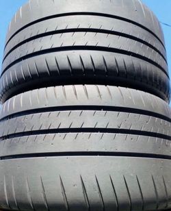 315/30/21 Michelin PILOT SPORT CUP2 315/30/21 Used Tires 315/30R21