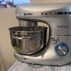 Kuccu mixer, all accessories included