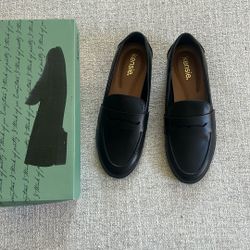 Women Shoes Size 8.5