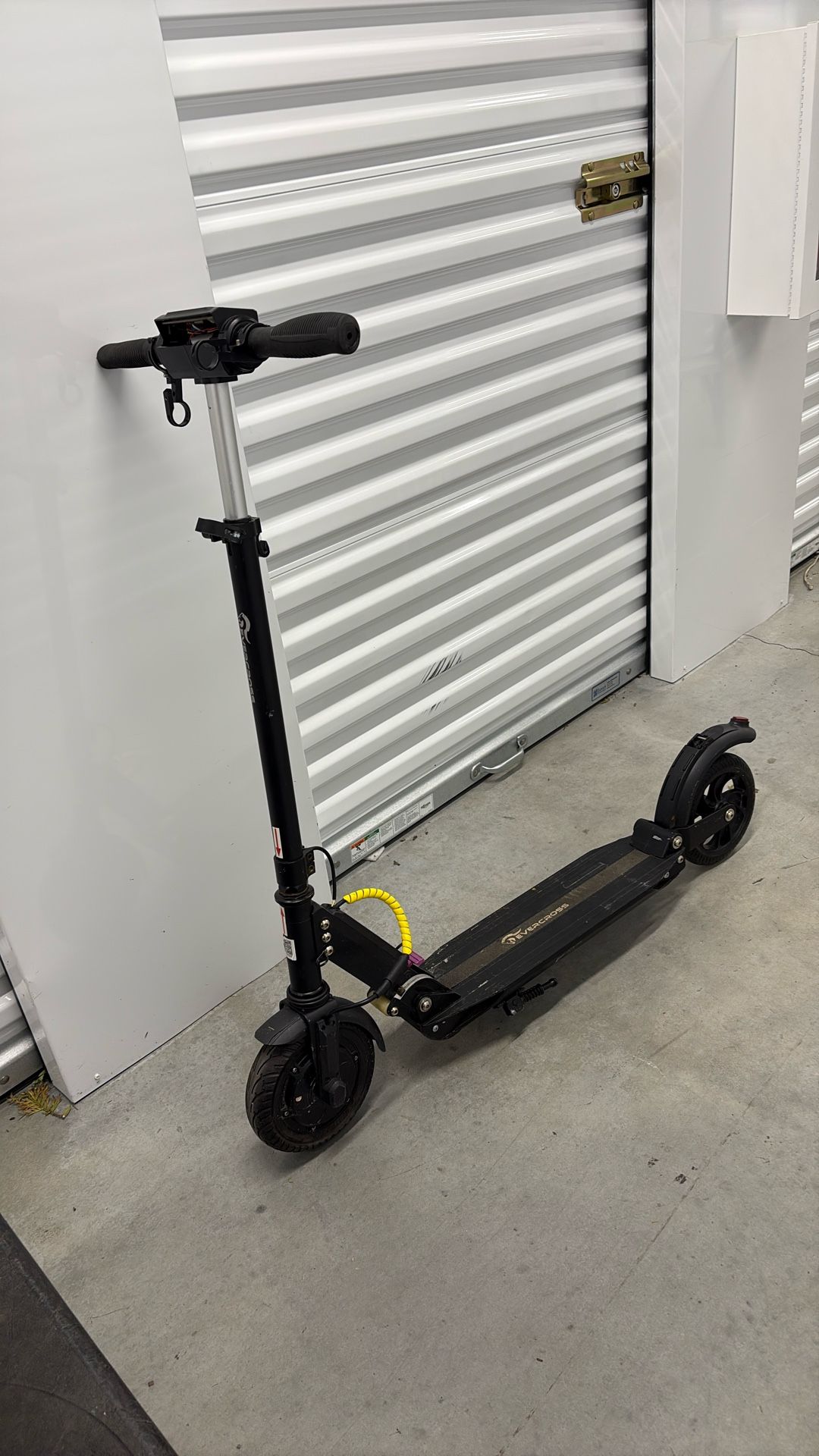 Electric scooter