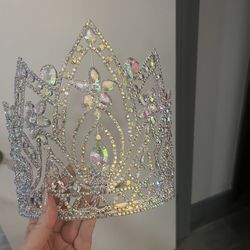Miss World Tourism Ambassador Crown 