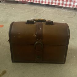 Purse/Caddy (brown)
