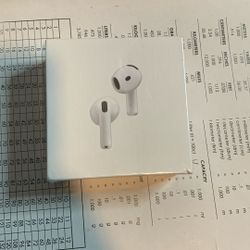 AirPod 4s 
