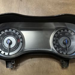 2019 Chrysler 300 OEM Speedometer / Instrument Cluster – 140 MPH