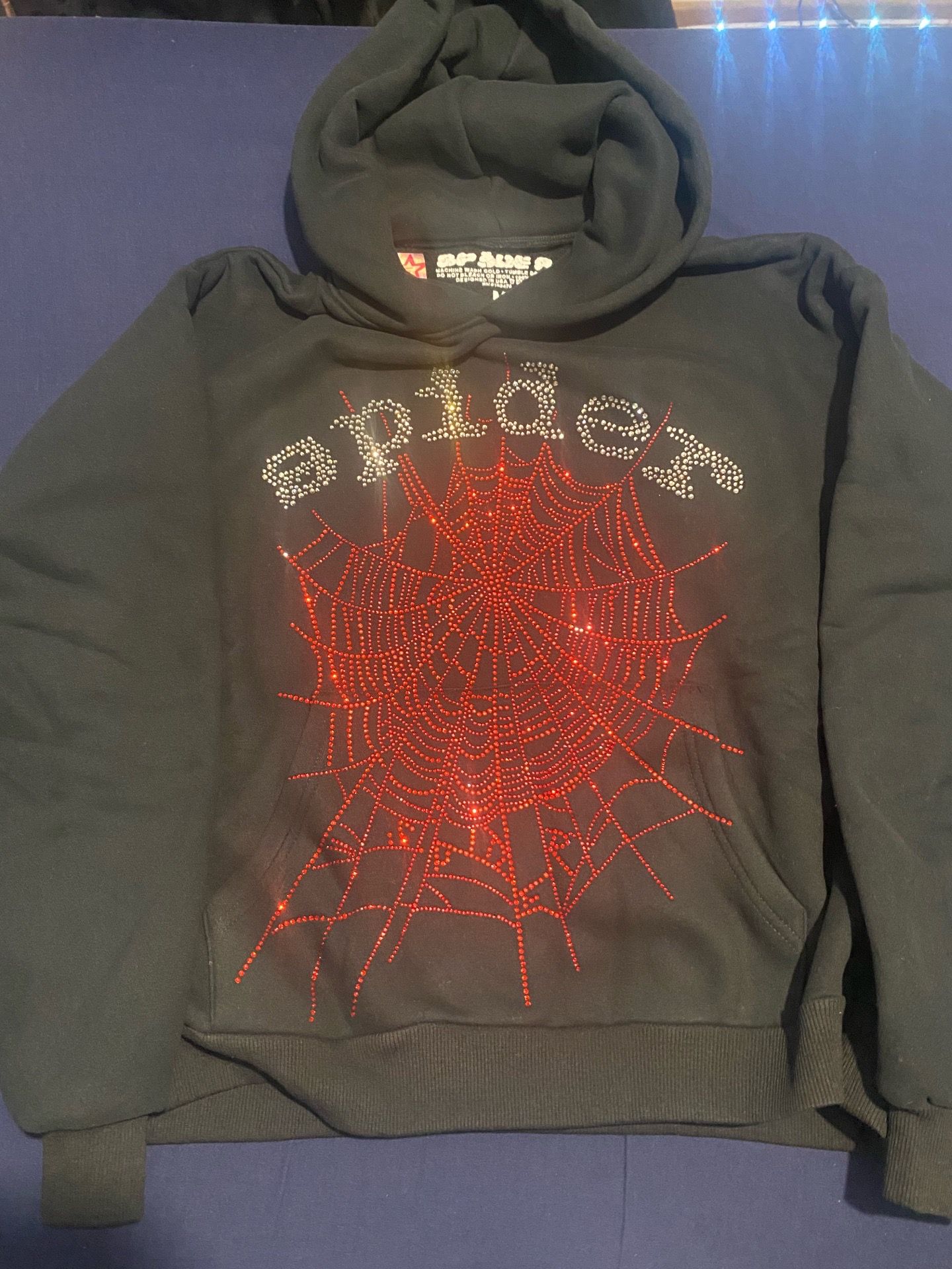 SP5DER Men's Black Pullover Hoodie M Rhinestone Spider Web Graphic Pockets
