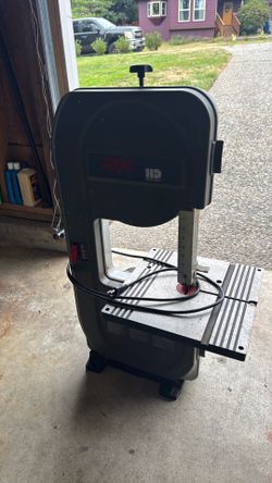 Band saw
