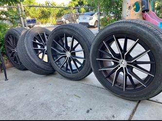 Toyota Rims and Tires