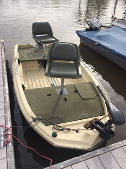 Sun Dolphin Pro 120 two man fishing boat for Sale in San Marcos