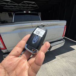 Llaves De Autos / Car Keys And Remotes 