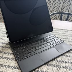 iPad Pro (12.9-inch)  M2 / 16GB / 2TB (WiFi Only)