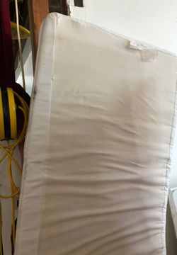 queen futon pad. great shape