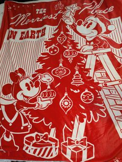 Mickey And Minnie Christmas Throw Blanket