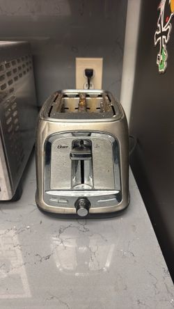 Working toaster