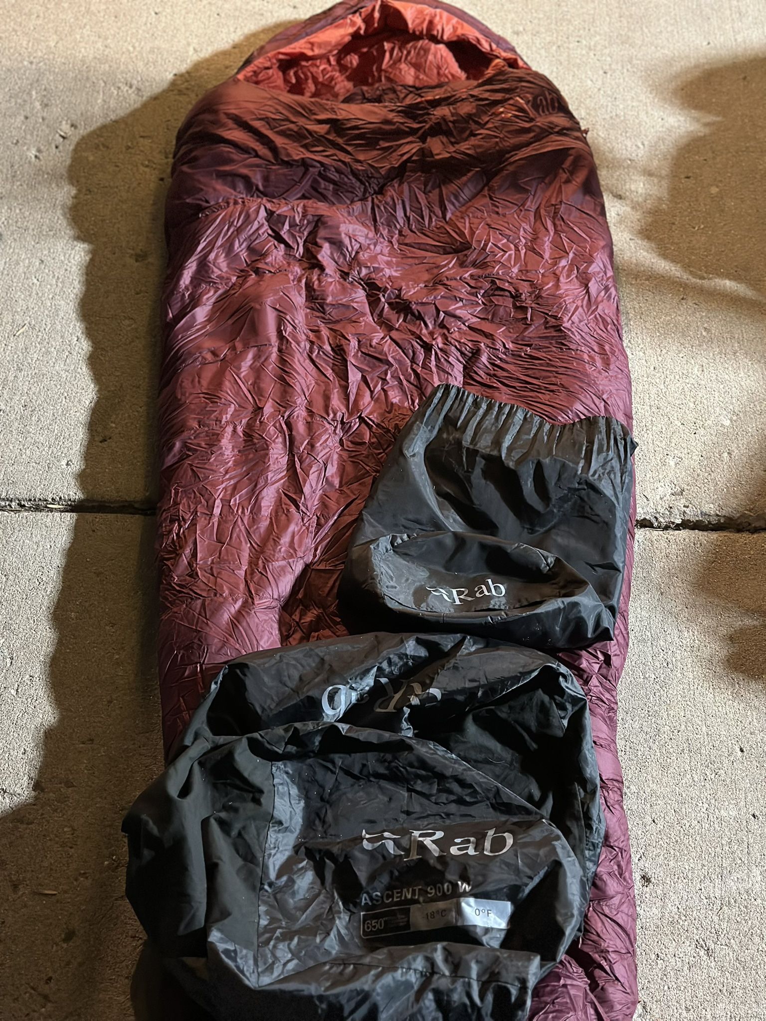 Sleeping Bag - Rab Ascent 900 - Oxblood Red (Great condition!)
