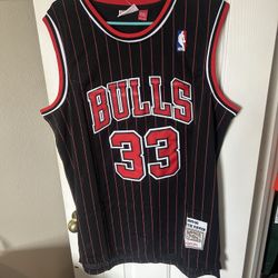 Chicago Bulls Scottie Pippen black NBA jersey size 2xl