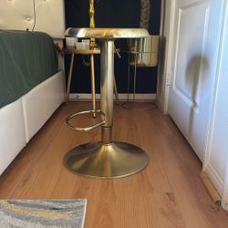 Modern Gold Bar Stool 24” with Footrest Excellent Condition