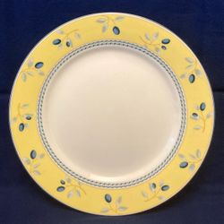 Royal Doulton Blueberry bread or salad plate yellow blue discontinued pattern